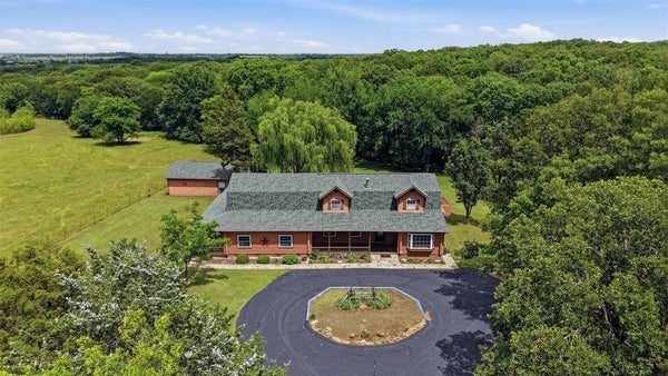 570 ROY AYRES RD, BELLS, TX 75414 - Image 9aee0d67dc7fbe5f9c8a15b0aa3b70d1/2635031760