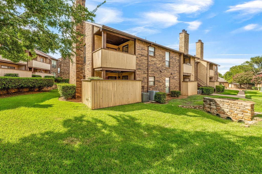 Cloisters Condo The - Residential