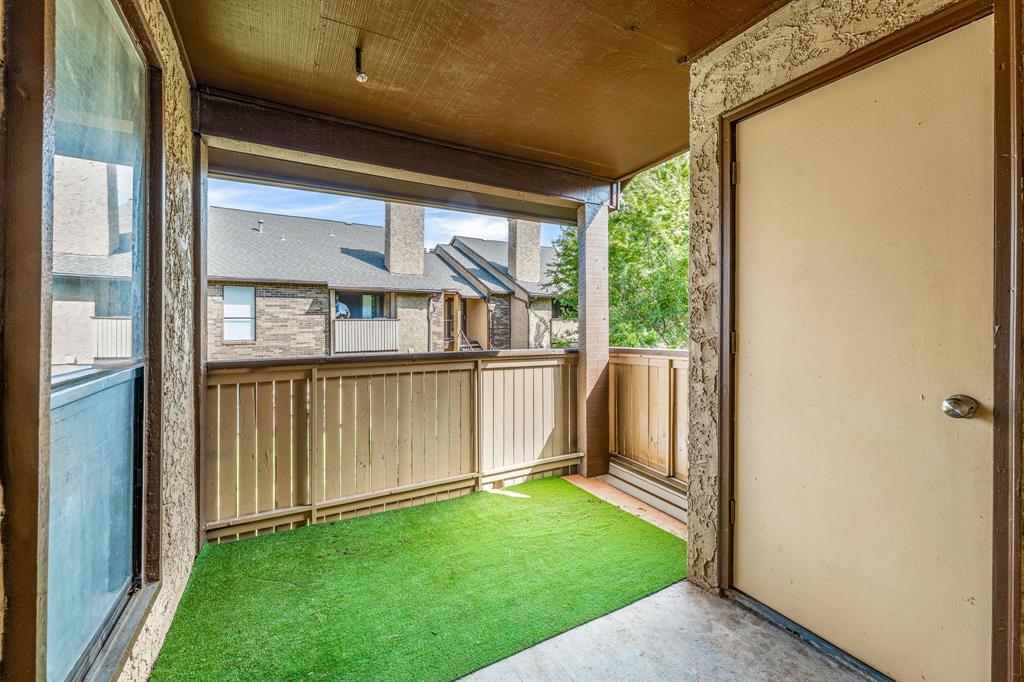 Cloisters Condo The - Residential