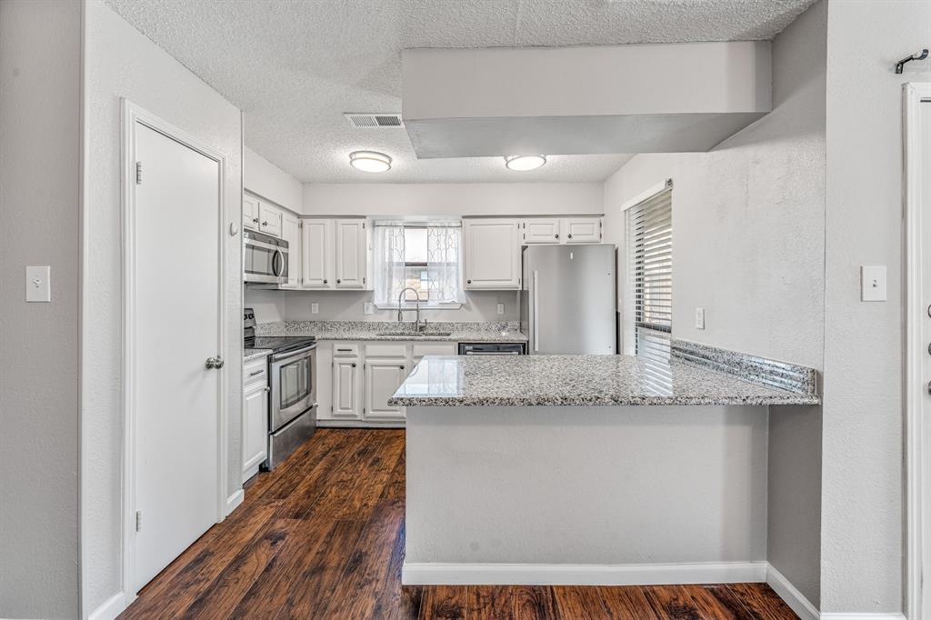 Cloisters Condo The - Residential