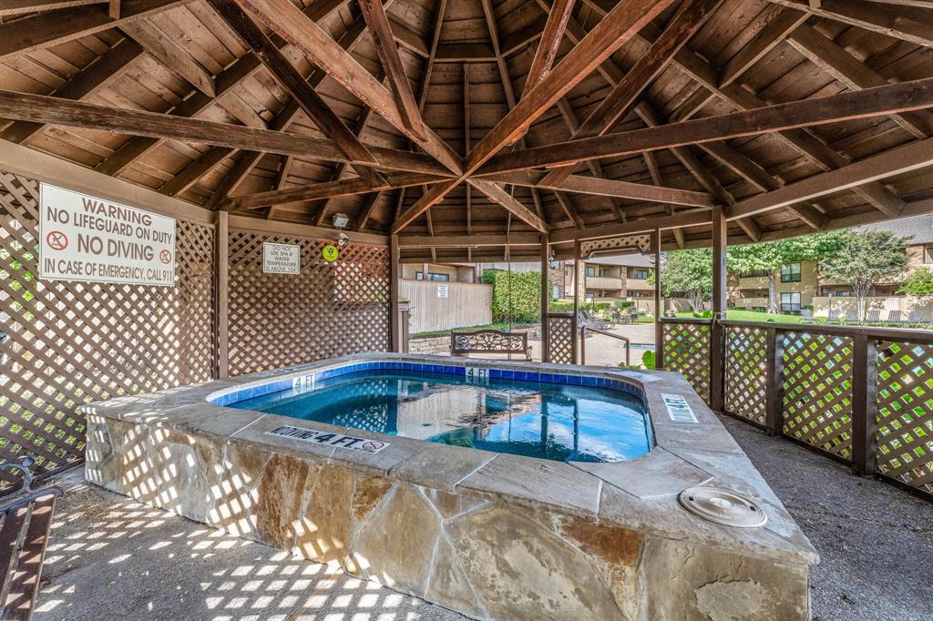 Cloisters Condo The - Residential