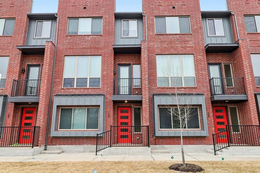 PHASE 1 CLOSE OUT!!!!   Builder is moving model to next phase.  Get this loaded model unit that includes premium roller shades, new TV and refrigerator. **2-1 rate buydown with preferred lender** 
Upgraded unit with premium luxurious vinyl plank throughout and trendy designer tiles in bathrooms and utility.  The main living area boast 11 ft ceilings with lots of natural light.  Extended 12 foot kitchen island with beautiful quartz counters and soft close cabinets.  Relax in your living area with a stylish 72 in horizontal fireplace.  Interior designer inspired finishes. Goodland Townhomes is a contemporary townhouse community comprised of 32 three story luxury units. Conveniently located on the corner of Goodland and Havenhurst near downtown Farmers Branch. This revitalizing area
has many newer projects and includes restaurants, Cox Farms Market, and Dart Green Line Tram within walking
distance. There are also multiple parks, as well as hike and bike trails nearby.  BEST VALUE IN TOWN and MUST SEE!!