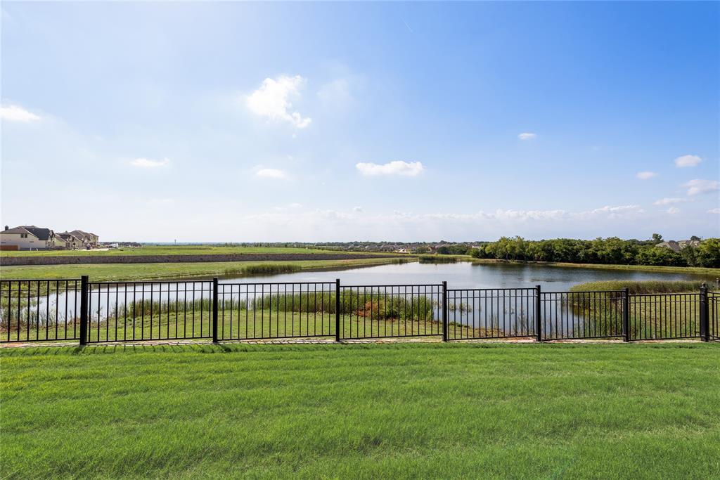 1207 Glasbury Glen Way