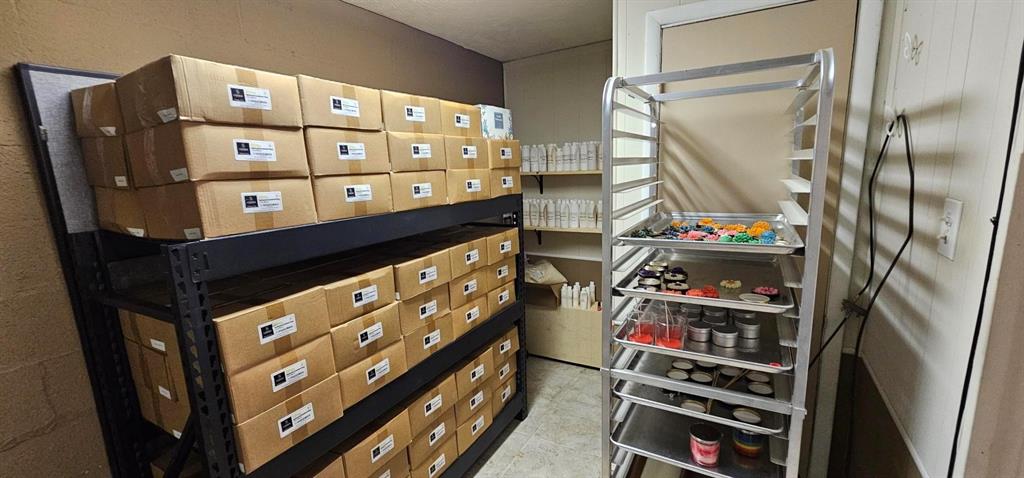 4209 Broadway Avenue