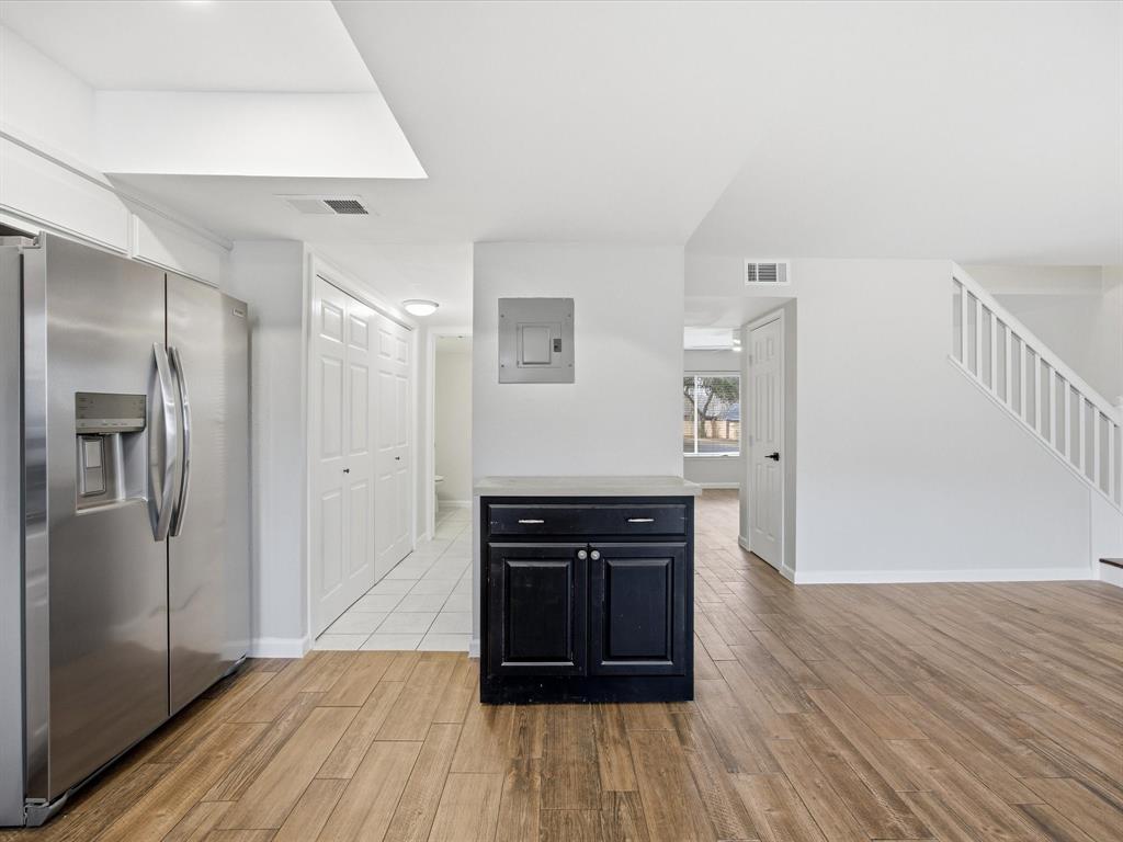 Arlington Downs Twnhs - Residential