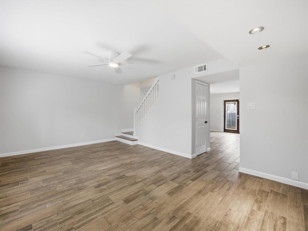 Arlington Downs Twnhs - Residential