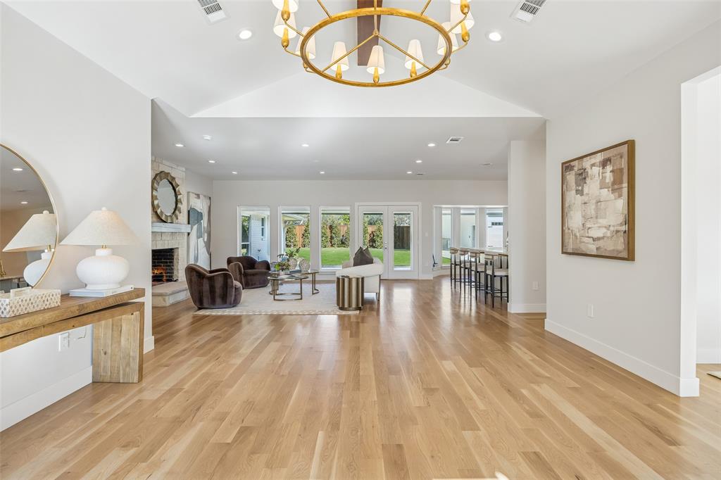 11010 Russwood Circle