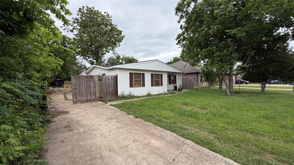 501 Crest Hill Drive