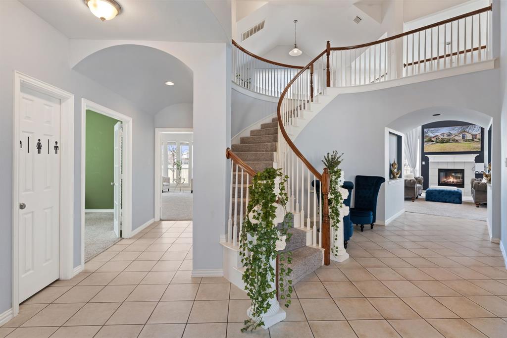 10005 Fairway Vista Drive