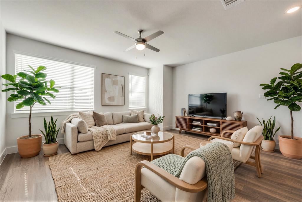 4553 Lamplights Drive