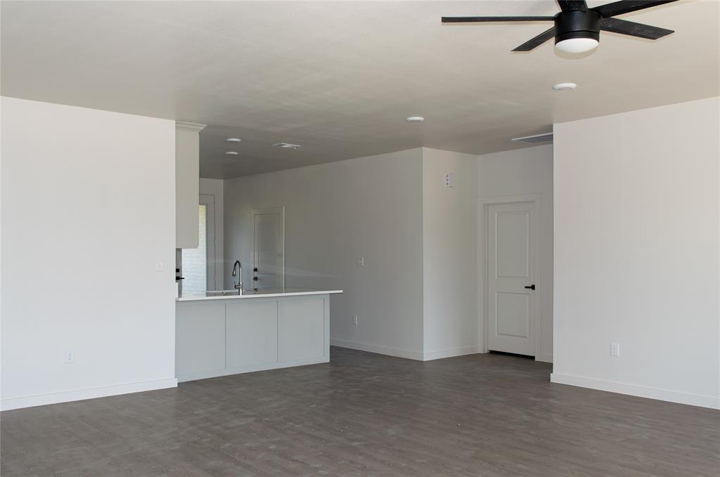 Runaway Bay Unit 1 - Residential