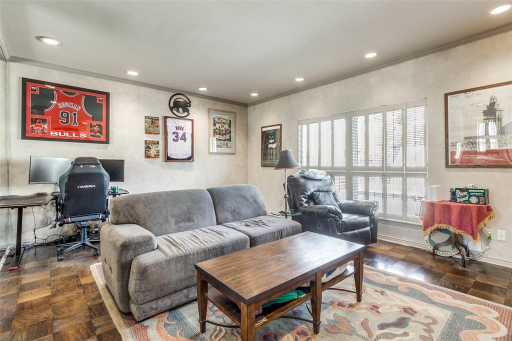 Park Place Twnhms Condo - Residential