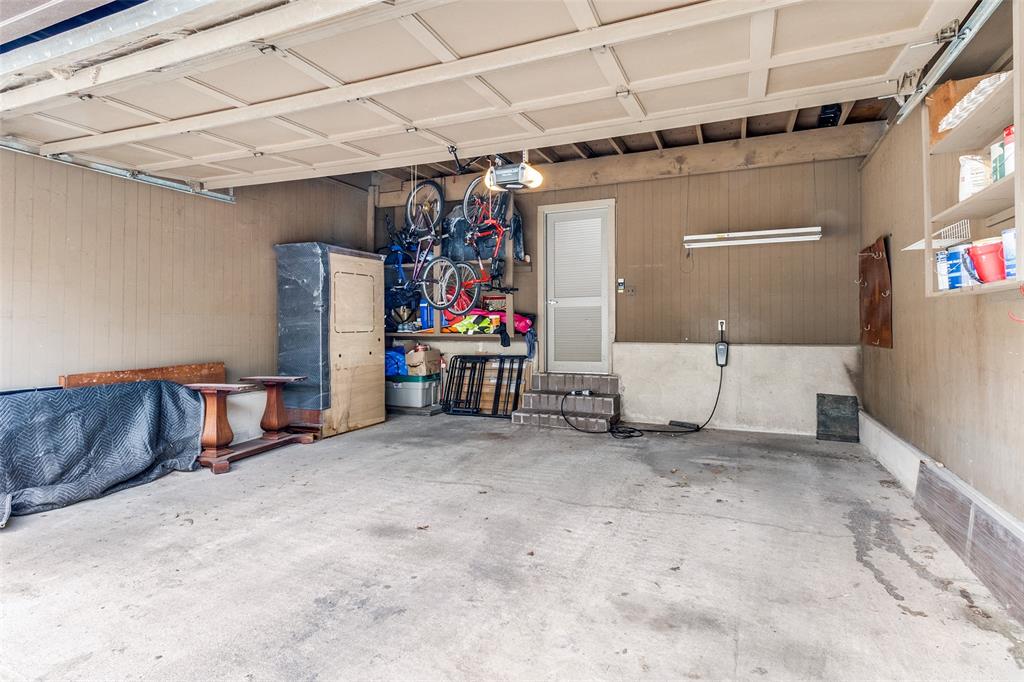 Park Place Twnhms Condo - Residential