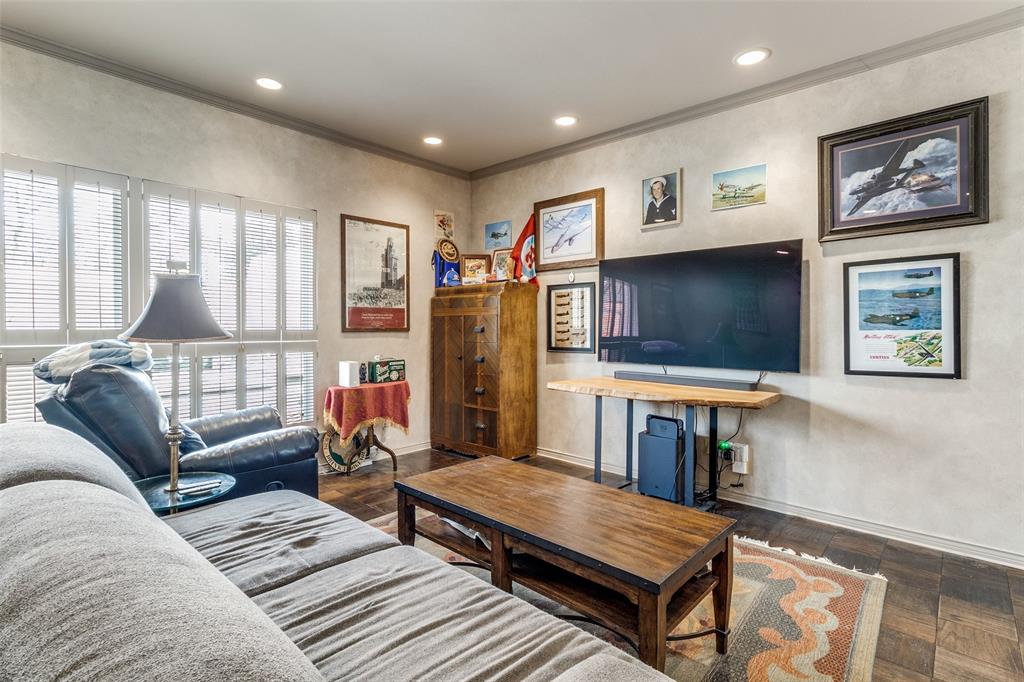 Park Place Twnhms Condo - Residential