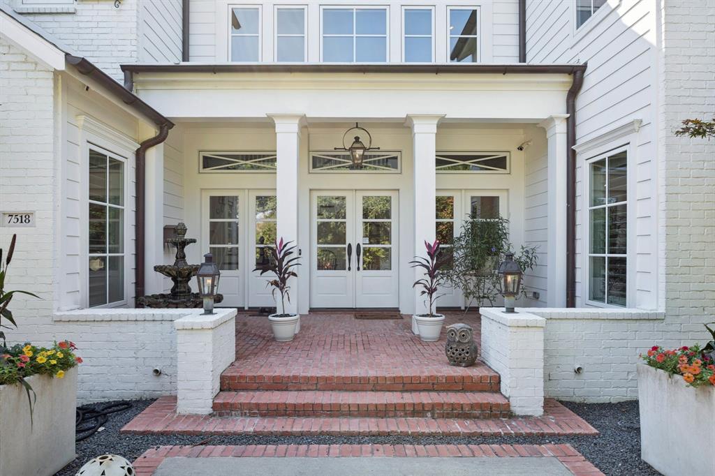 7518 Centenary Avenue