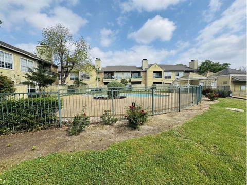 4113 Esters Road 603 Irving TX 75038