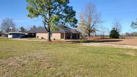 A home in Mabank