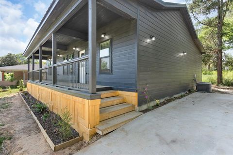 Tiny photo for 905 N Walnut Street, Winnsboro, TX 75494 (MLS # 21185310)