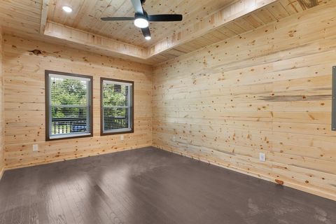 Tiny photo for 905 N Walnut Street, Winnsboro, TX 75494 (MLS # 21185310)