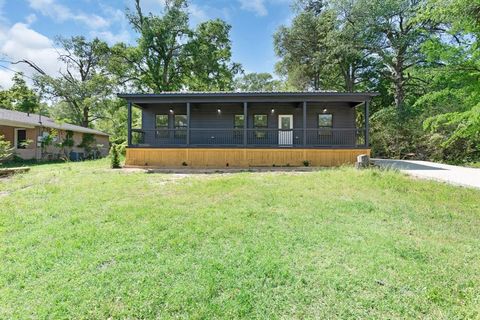 Tiny photo for 905 N Walnut Street, Winnsboro, TX 75494 (MLS # 21185310)