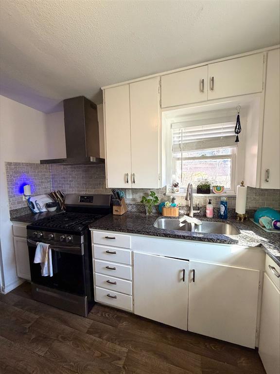 Casa View Heights No. 08 - Residential