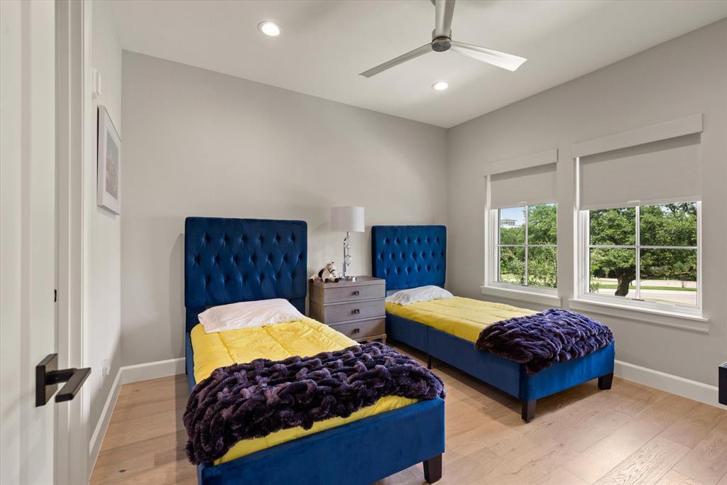 Lakeside Tower - Residential