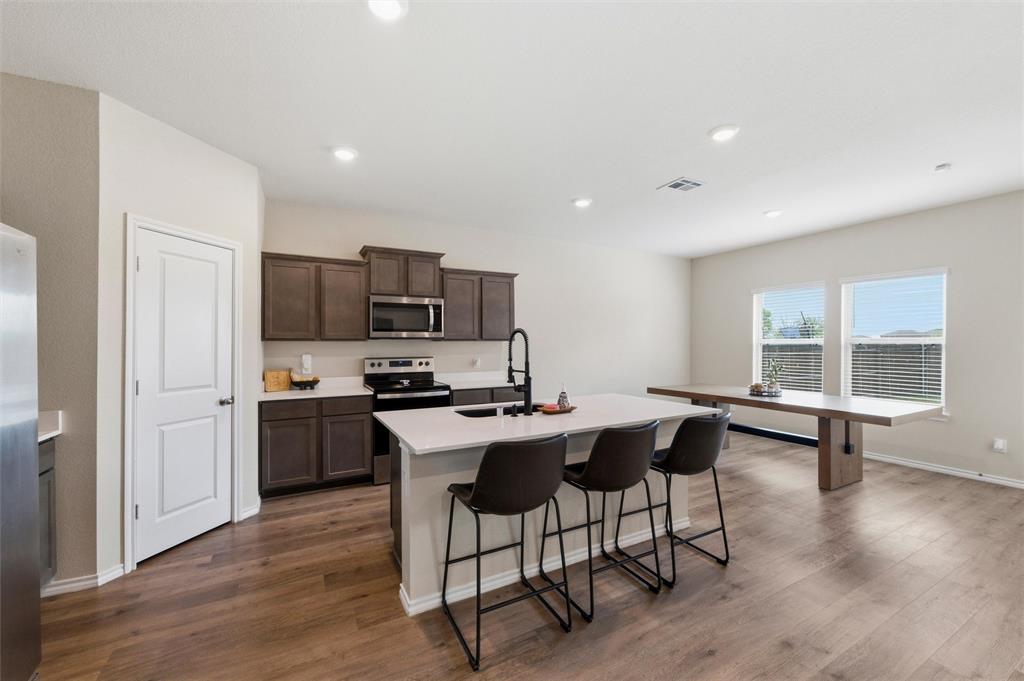 1009 Thornberry Drive