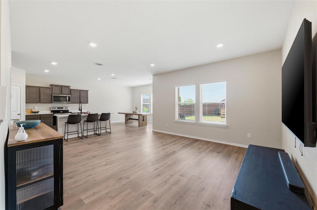 1009 Thornberry Drive