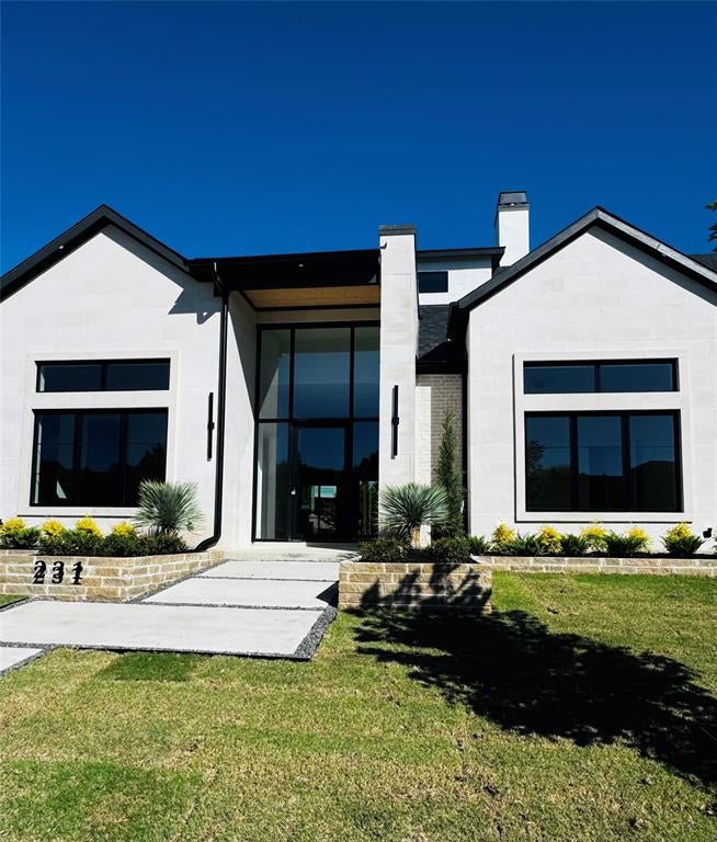 231 St Andrews Drive