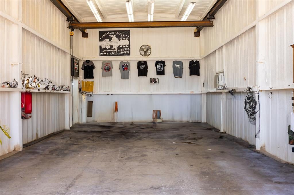 24131 Warbler Lane