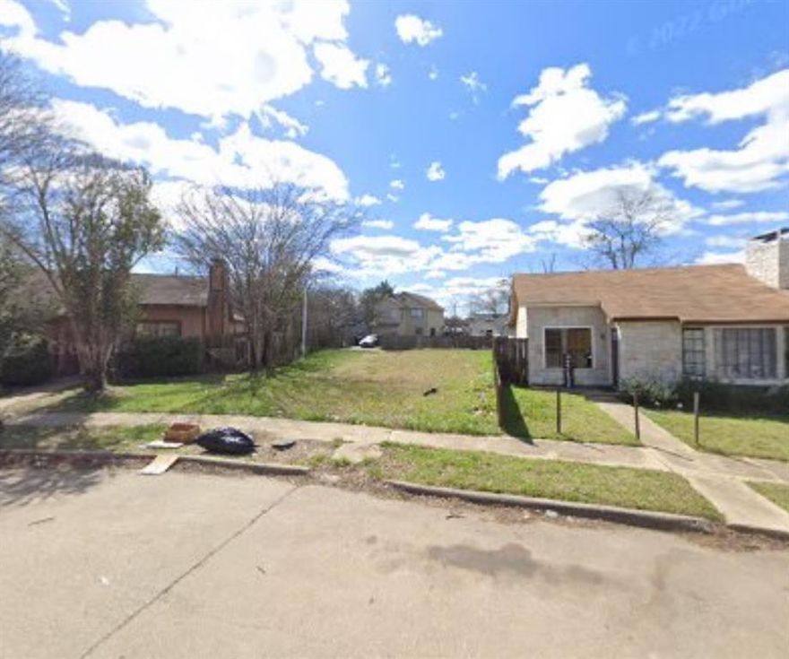 Don't miss this rare opportunity to own a piece of land in one of Dallas's growing areas. This unimproved lot offers a blank canvas with endless potential, whether you're looking to build your dream home, develop an investment property, or hold it as part of your portfolio. Conveniently located with access to major highways, shopping, schools, and more. Whether you are a builder, investor, or future homeowner, this is your chance to bring your vision to life.
