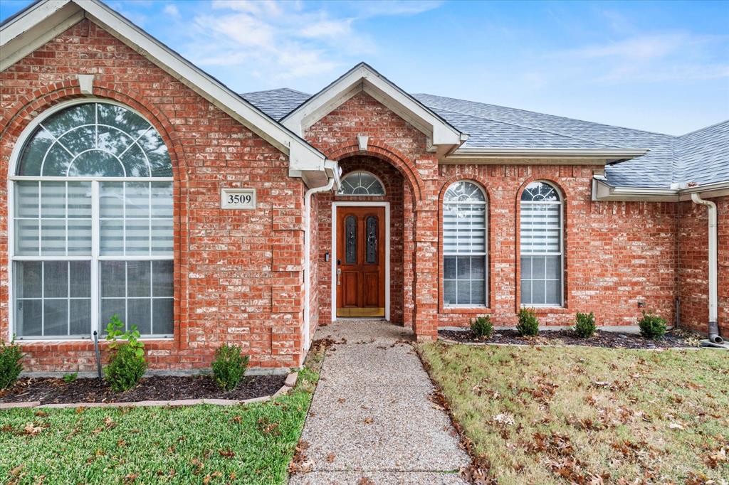 3509 Eisenhower Lane