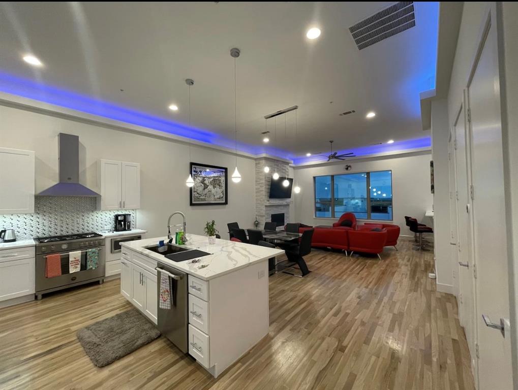 Westport Lakeview Villas - Residential