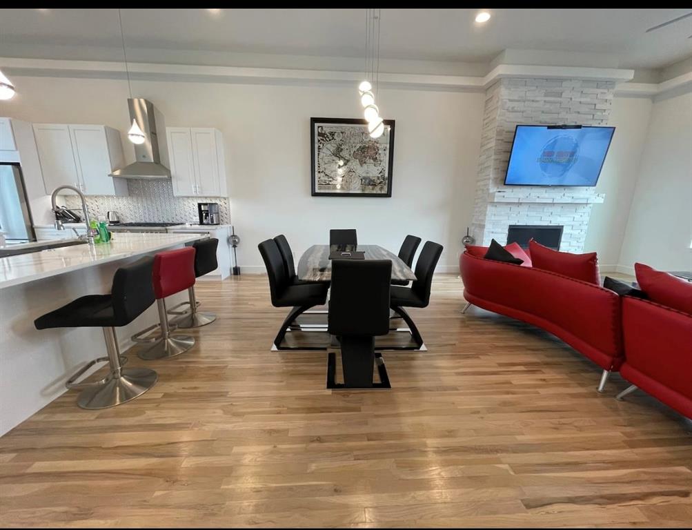 Westport Lakeview Villas - Residential