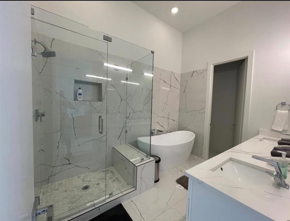 Westport Lakeview Villas - Residential