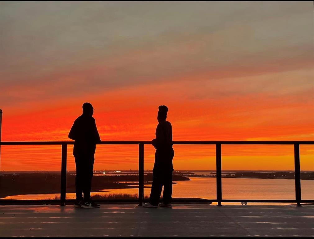 Westport Lakeview Villas - Residential