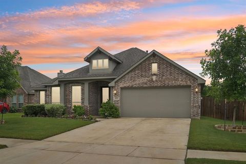 1512 Nighthawk Lane Mansfield TX 76063