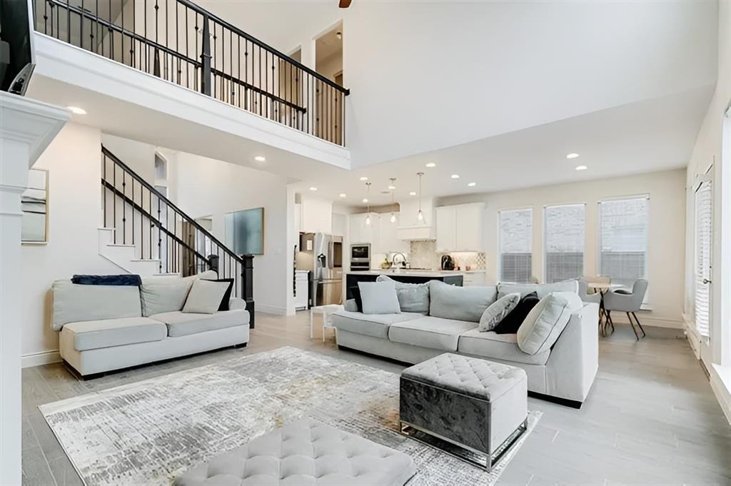 Devonshire Village 4c - Residential Lease