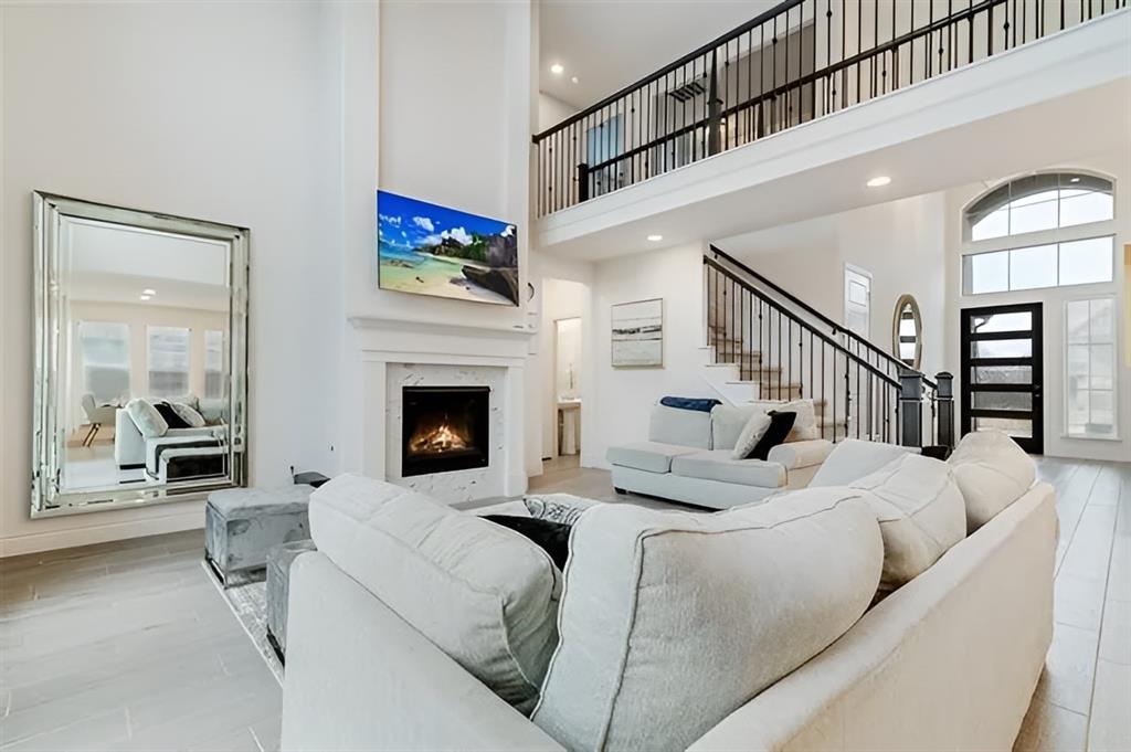 Devonshire Village 4c - Residential Lease