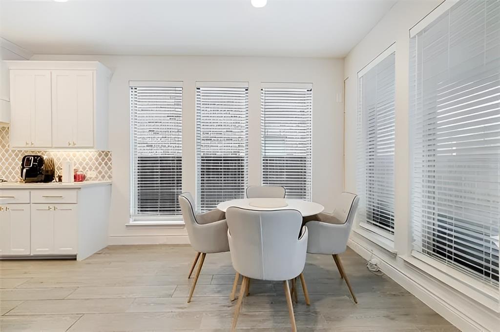 Devonshire Village 4c - Residential Lease