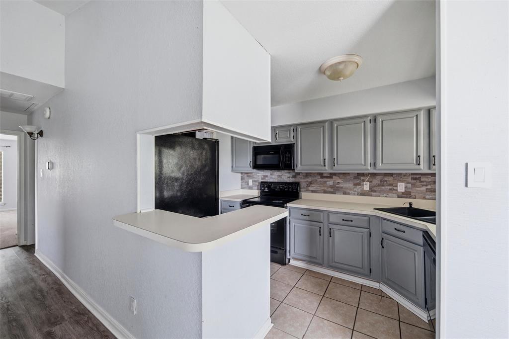 Cloisters Condo The - Residential