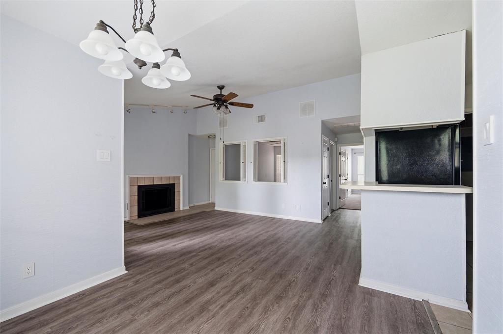 Cloisters Condo The - Residential
