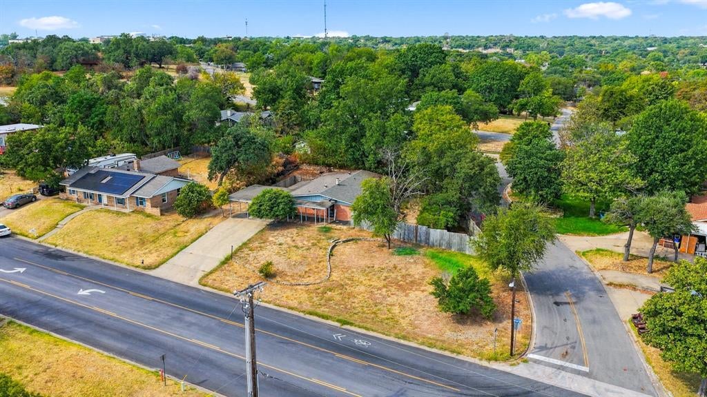 1206 Foster Lane