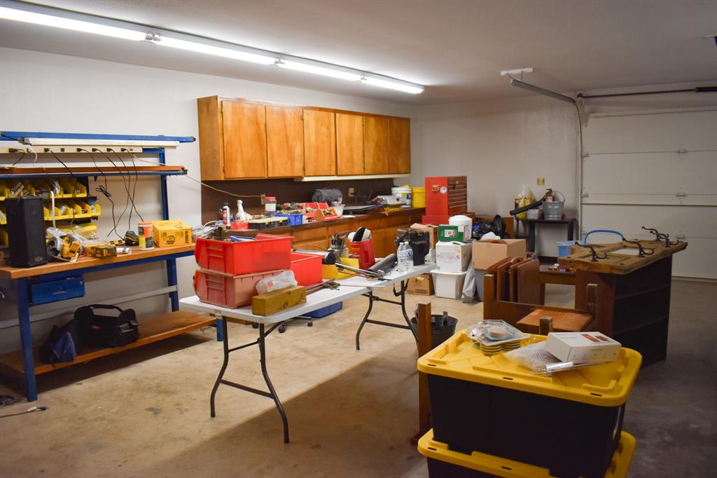 CROTHERS&WHITE - Residential