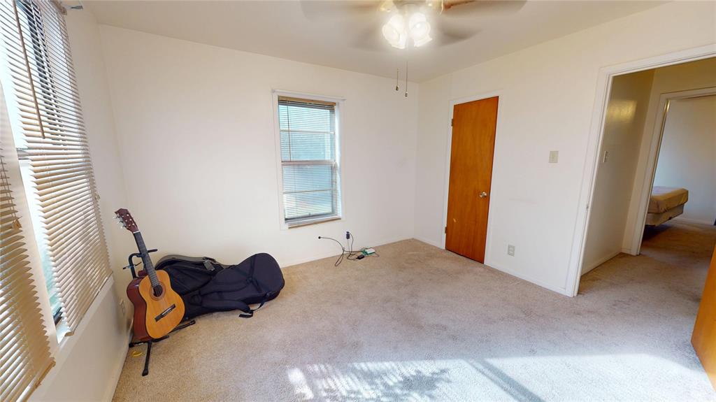 CROTHERS&WHITE - Residential