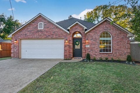 233 Adolphus Avenue Lake Dallas TX 75065