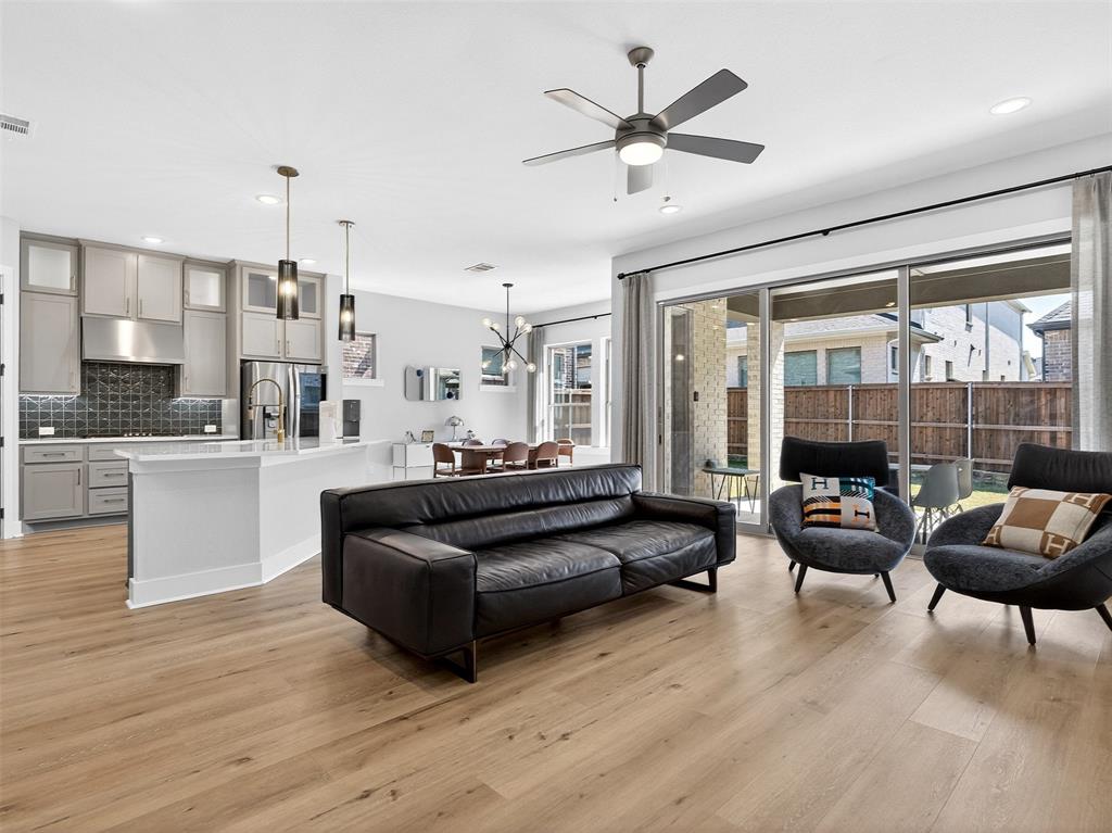 2536 Four Roses Drive