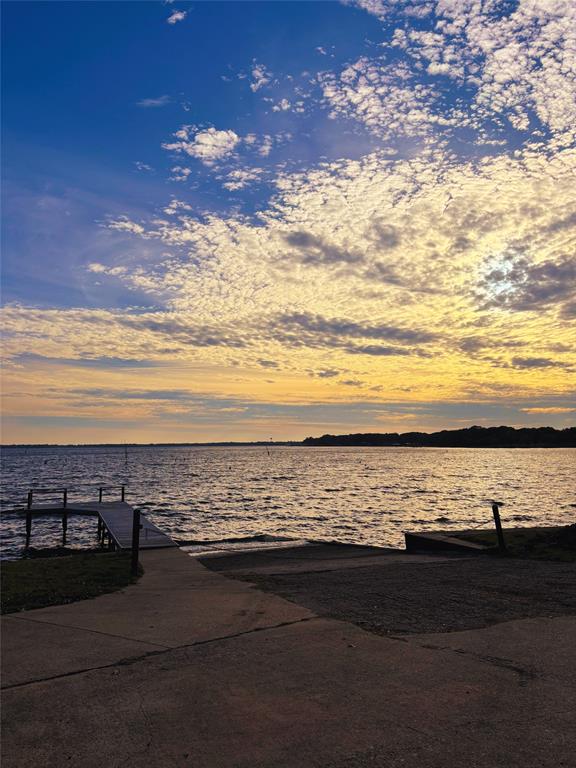 Hickory Shores - Residential