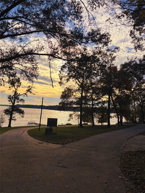 Hickory Shores - Residential