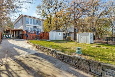 1152 W Lake Drive Weatherford TX 76087